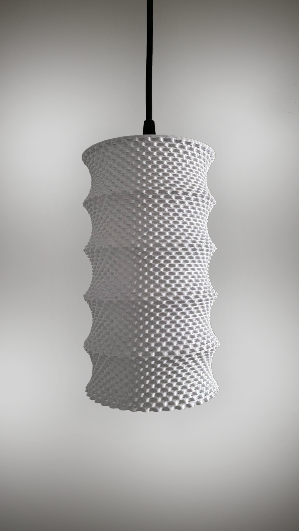 Leo adaptive lamp with bold RippleMesh shade, view 4