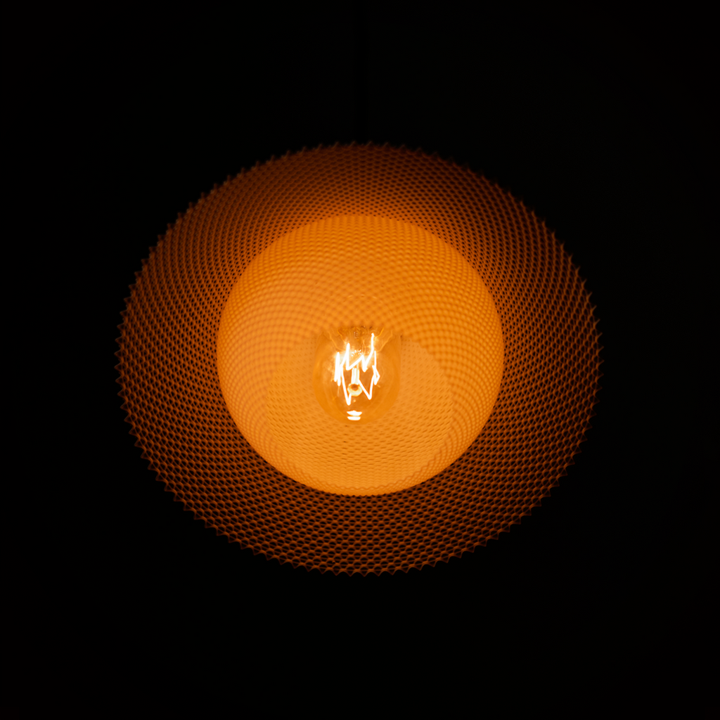 Orson retro UFO-shaped pendant light, view 3