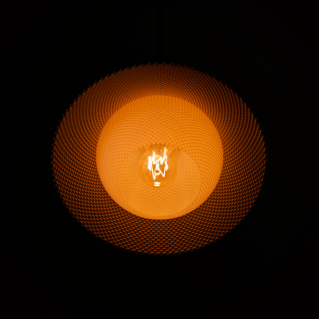 Orson retro UFO-shaped pendant light, view 3